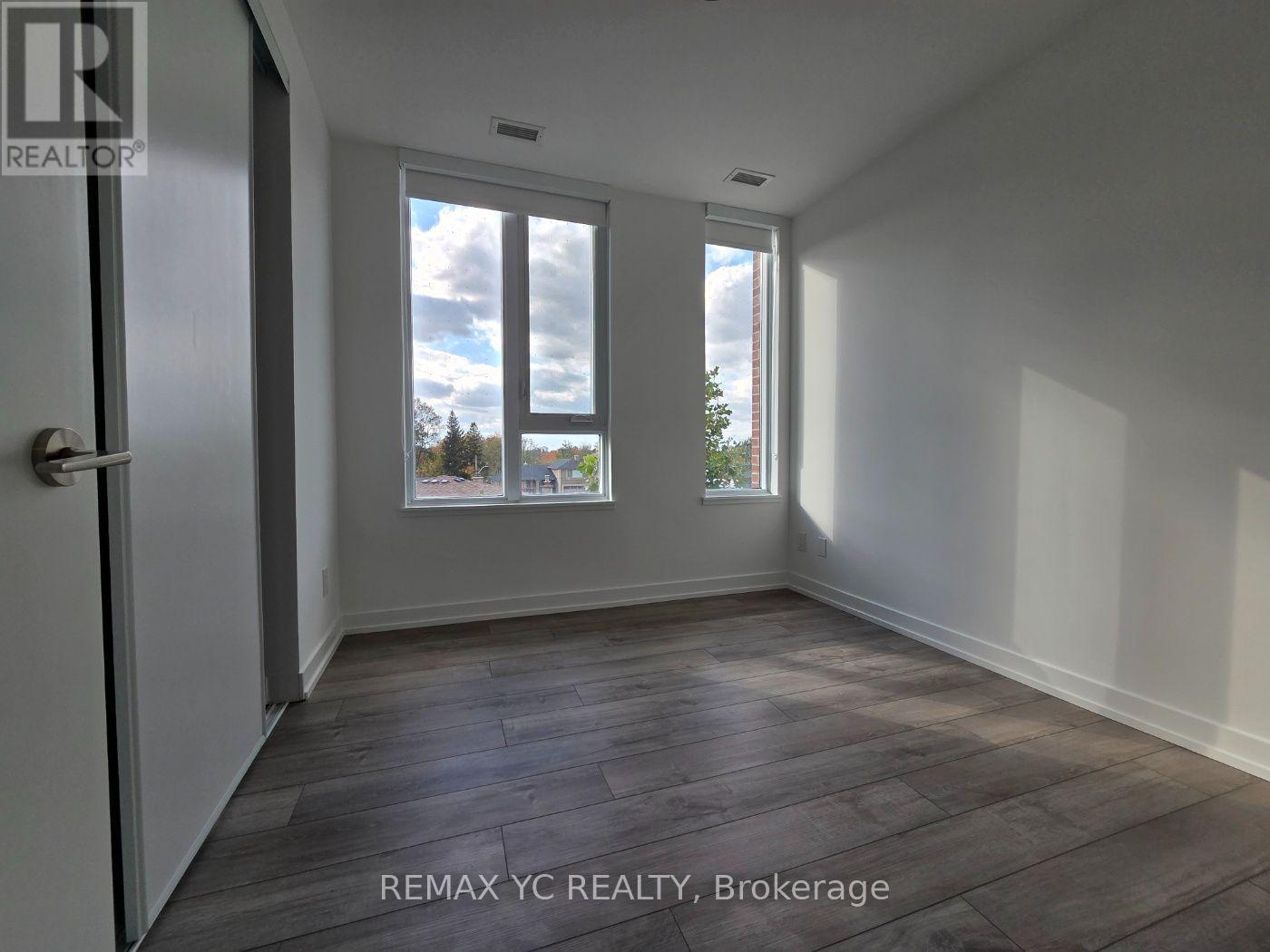 #213 11 MARYPORT AVENUE - 6