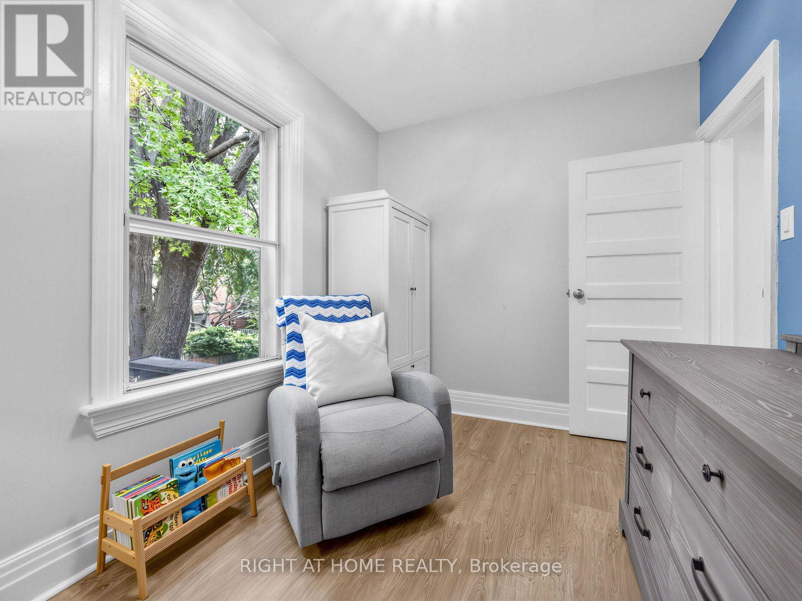 81 SILVERTHORN AVENUE - 17