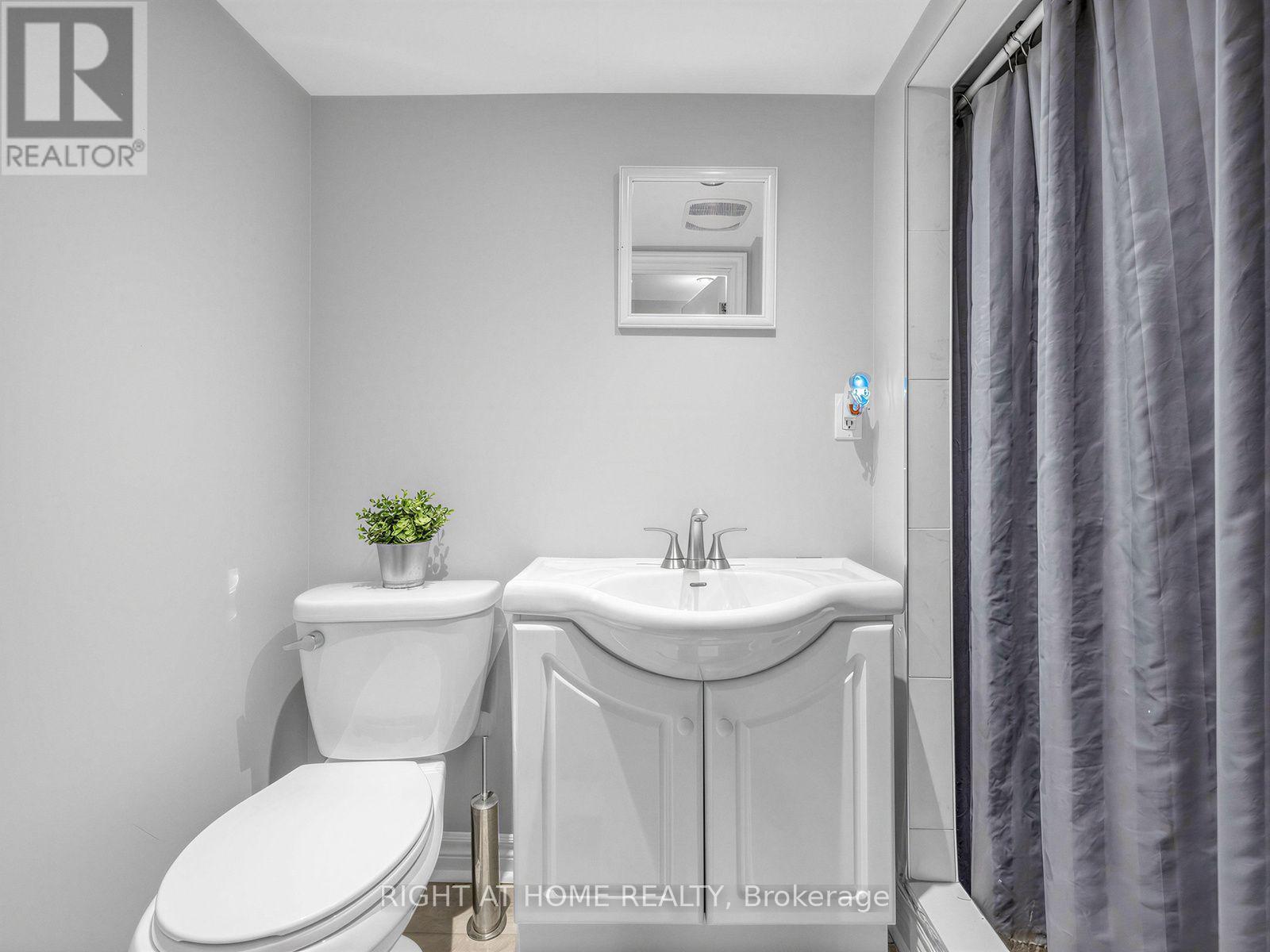 81 SILVERTHORN AVENUE - 23