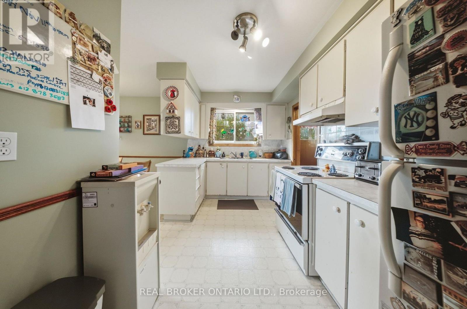 24 RAPALLO DRIVE - 12