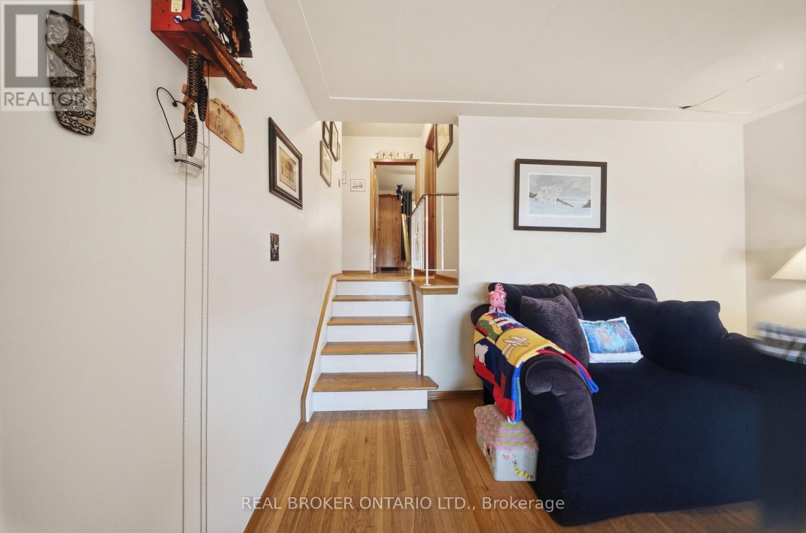 24 RAPALLO DRIVE - 16