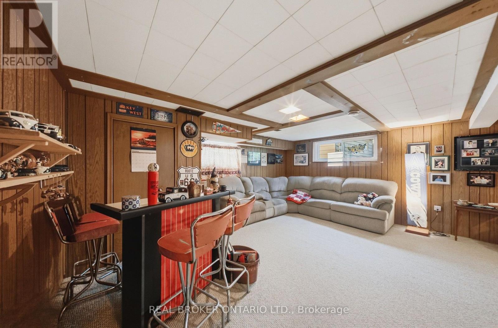24 RAPALLO DRIVE - 22