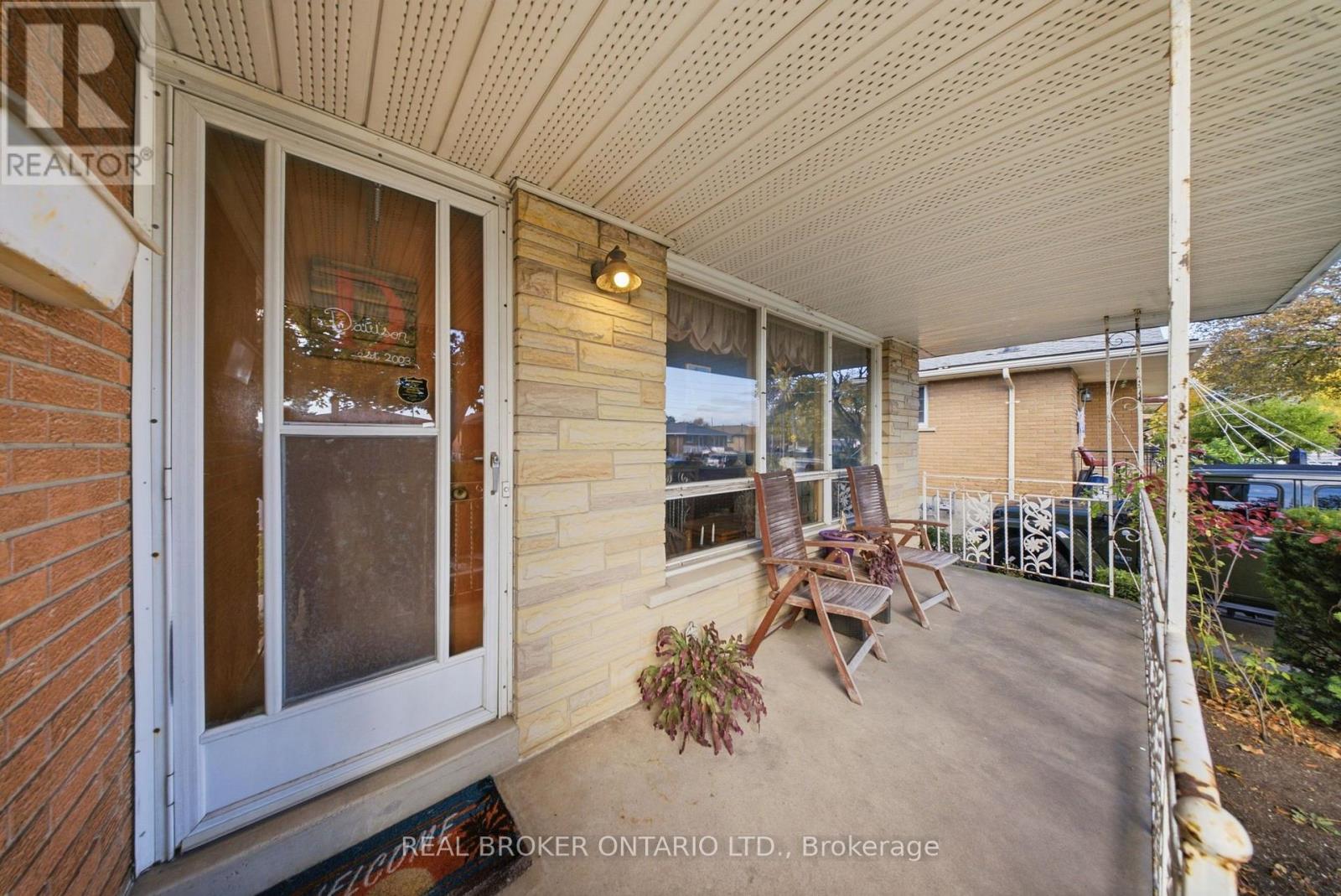 24 RAPALLO DRIVE - 4