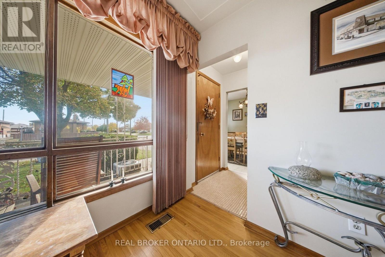 24 RAPALLO DRIVE - 5