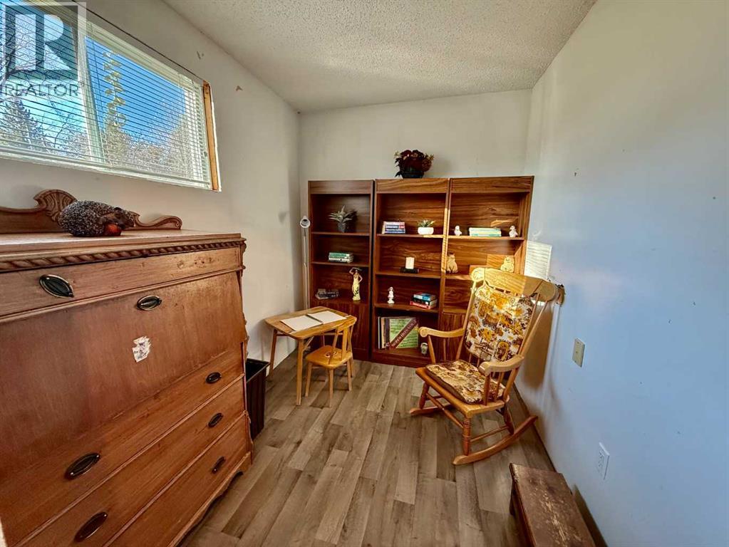5224 52 Street, Provost — photo 21