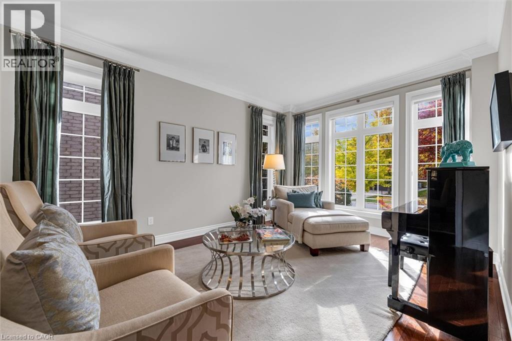 2349 PRESQUILE Drive, Oakville — photo 4