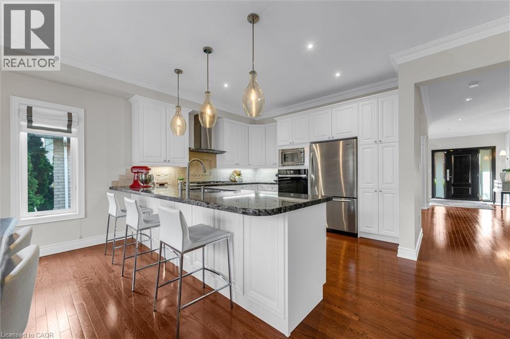 2349 PRESQUILE Drive, Oakville — photo 11
