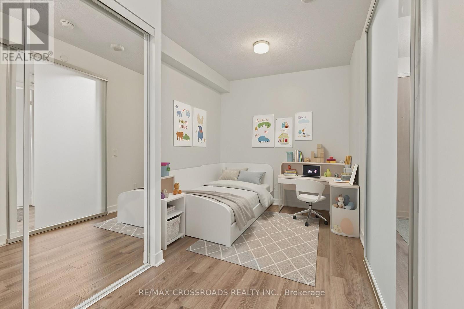 #TH05 58 QUEENS WHARF ROAD - 20