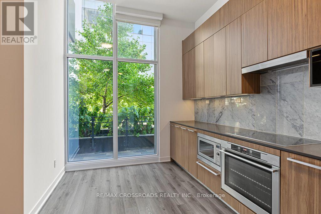 #TH05 58 QUEENS WHARF ROAD - 14