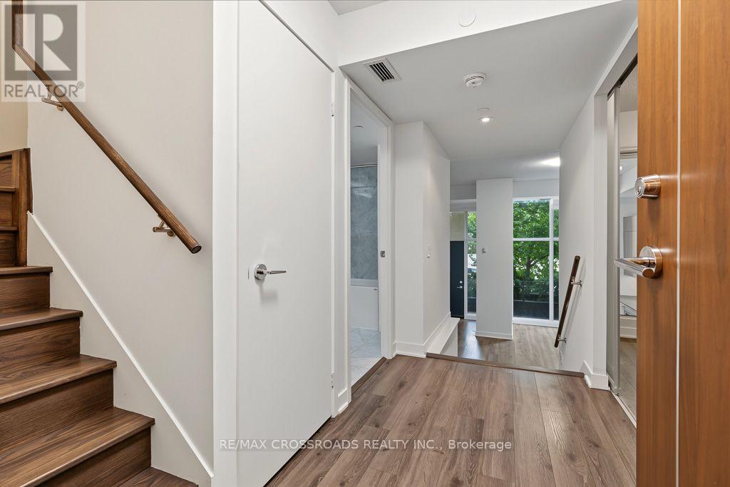 #TH05 58 QUEENS WHARF ROAD - 46