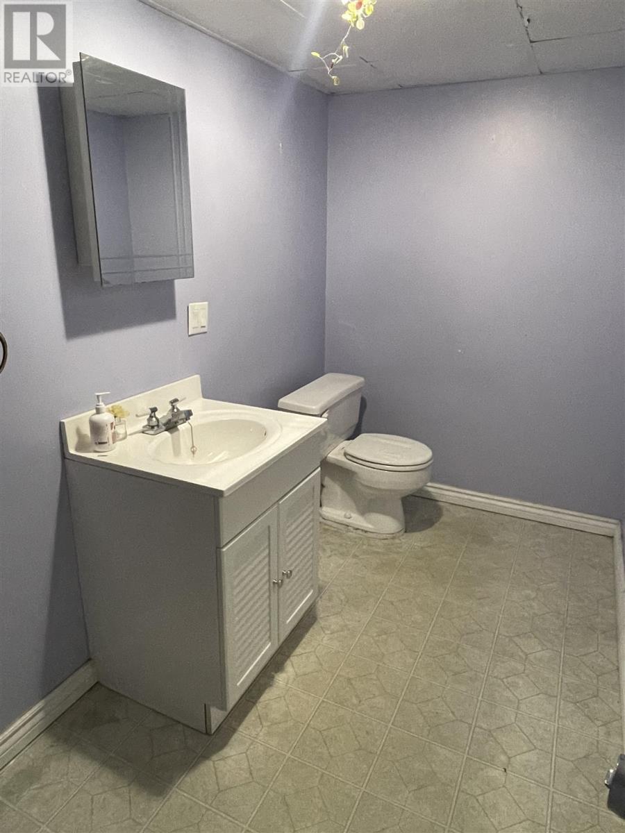 401 Lake ST - 18