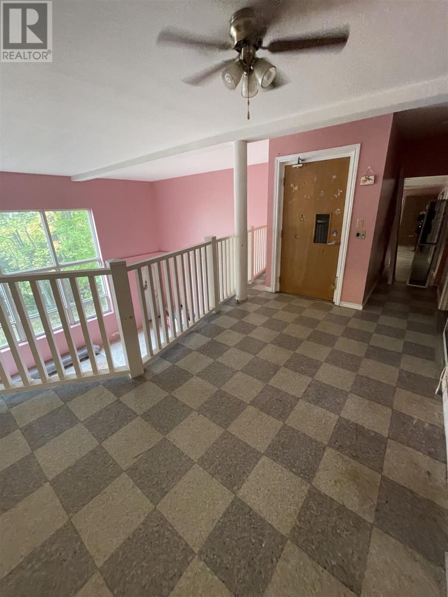 401 Lake ST - 4