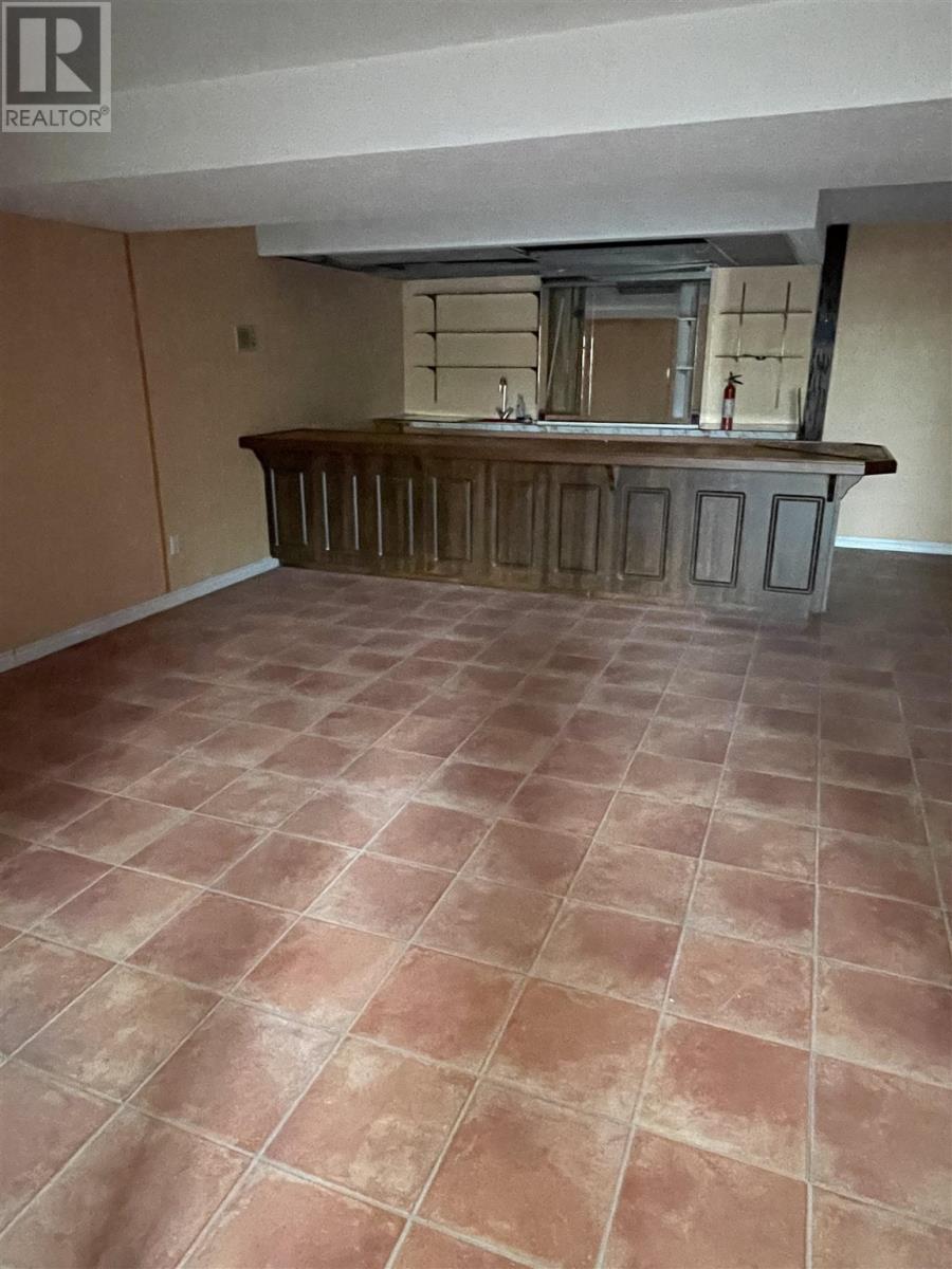 401 Lake ST - 6