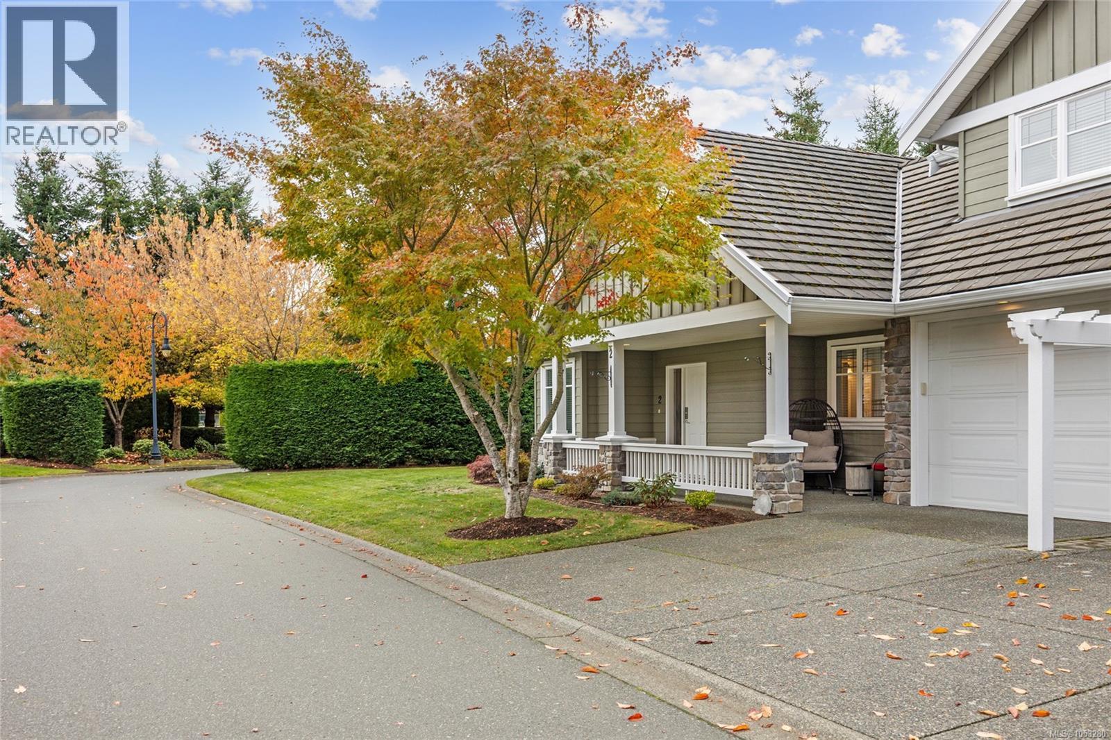 2 737 Royal Pl, Courtenay