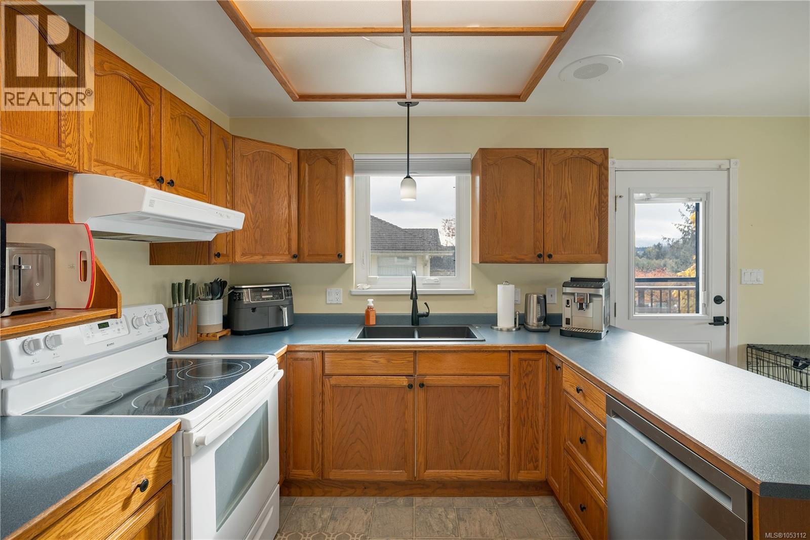 1154 Blesbok Rd, Campbell River