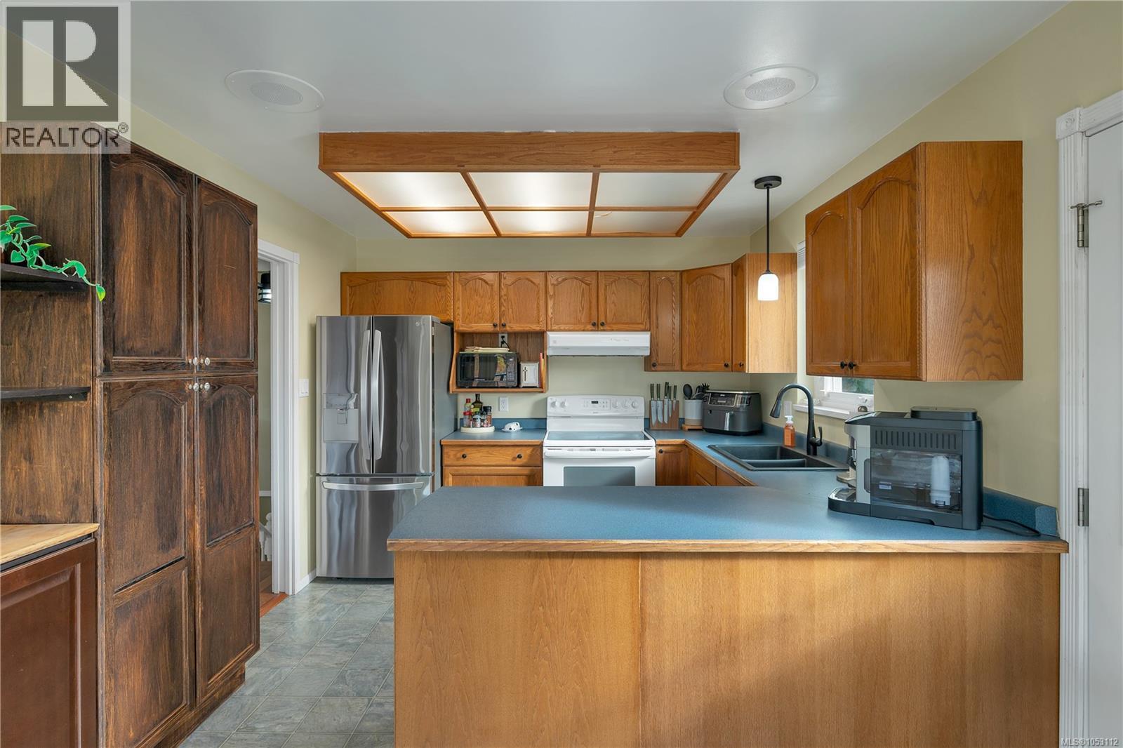 1154 Blesbok Rd, Campbell River