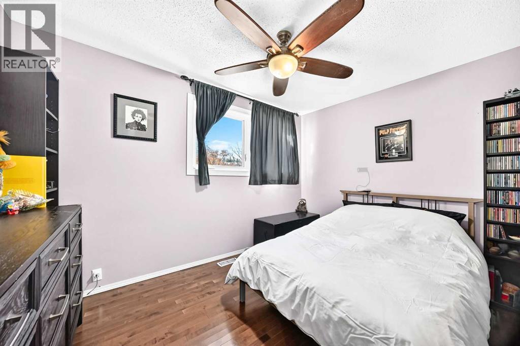 2, 1055 72 Avenue NW, photo 19 of 31