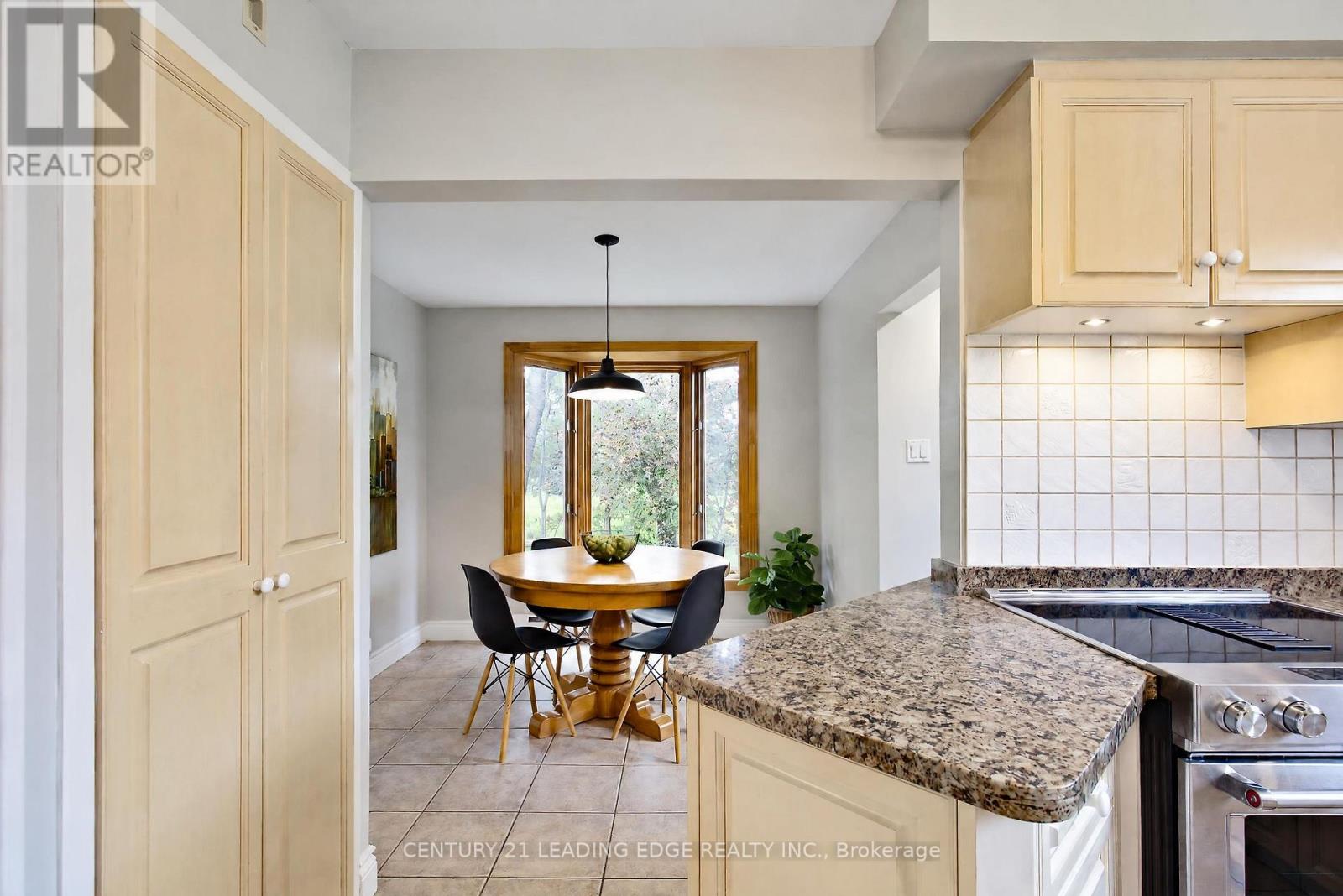 777 HUNTINGWOOD DRIVE - 10