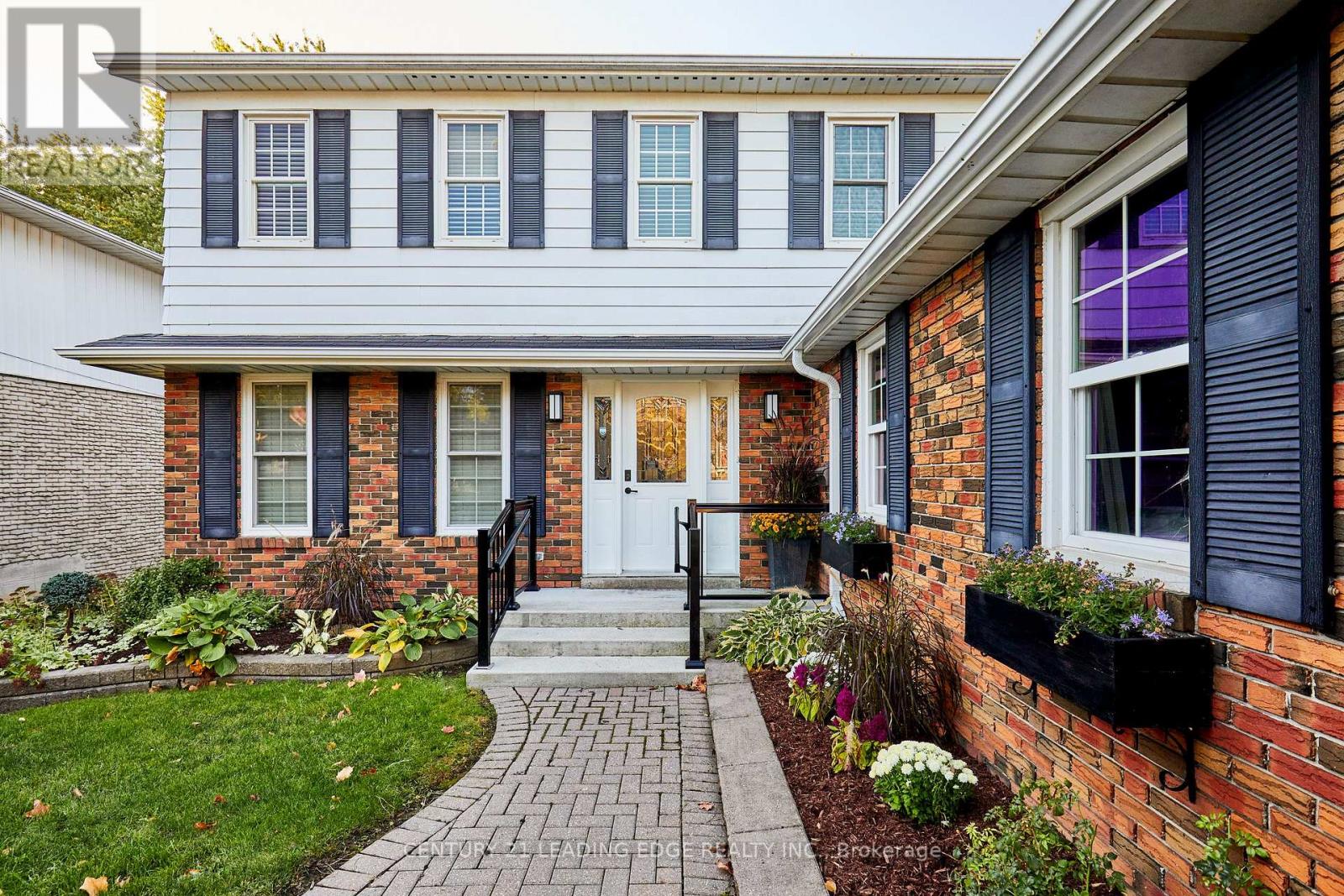 777 HUNTINGWOOD DRIVE - 36