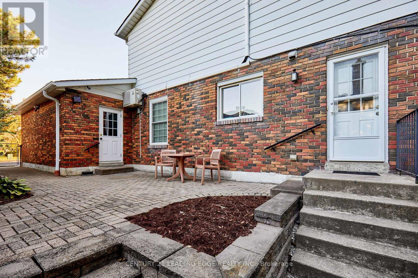 777 HUNTINGWOOD DRIVE - 39