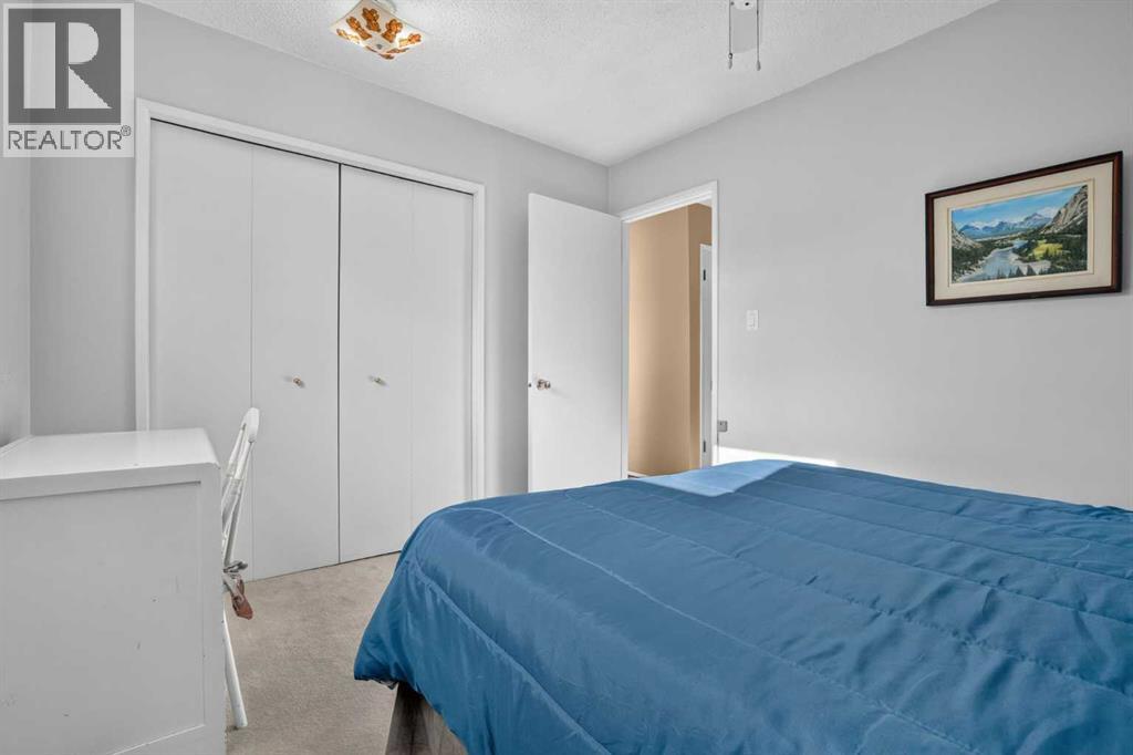172 Queensland Road SE, Calgary — photo 22