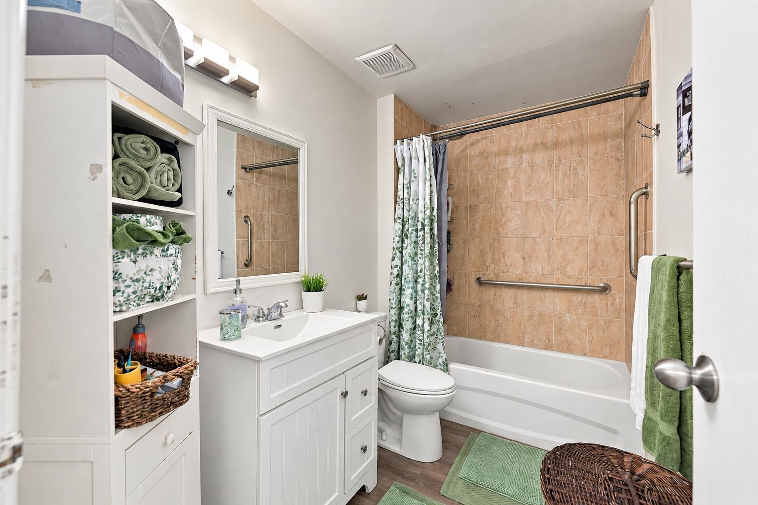 #66-6712 BAKER Road, Delta