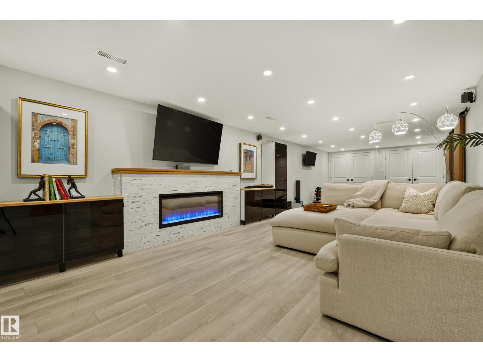 122 MISSION AV, St. Albert — photo 32