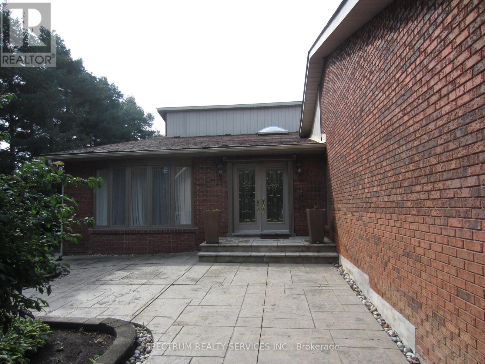 Photo of 135 Hayhoe Avenue