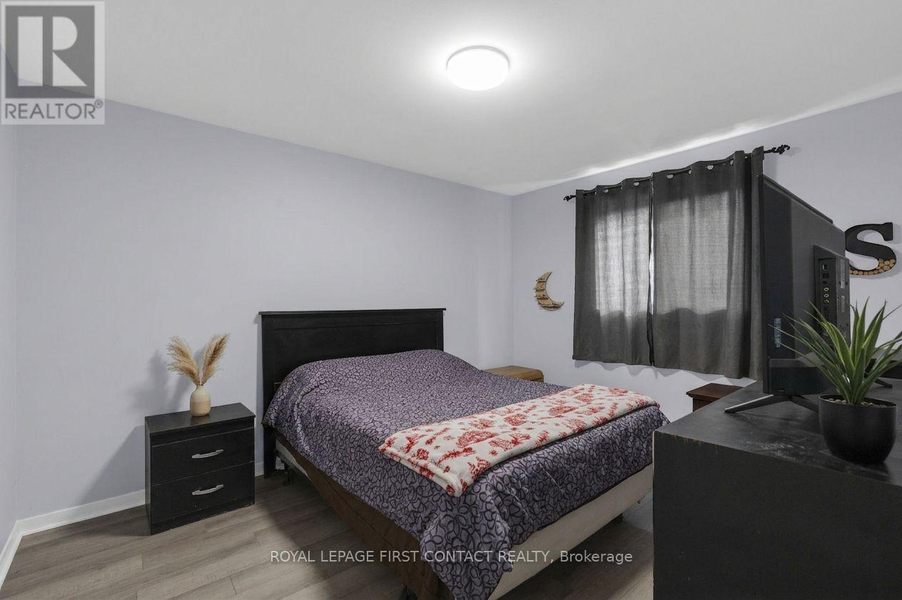 117 Gowan Street, Barrie photo 8