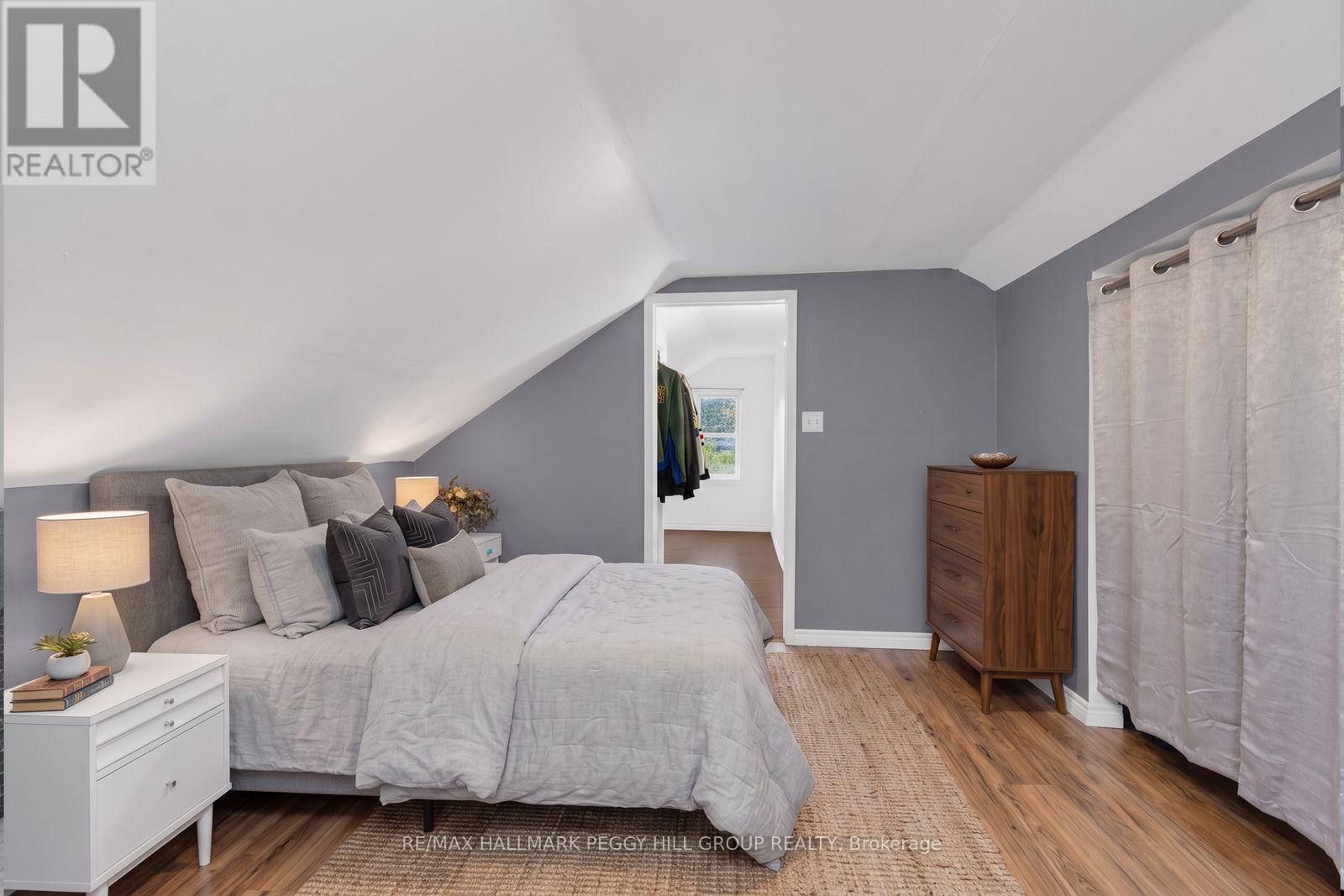 9 Caroline Street, Barrie photo 10