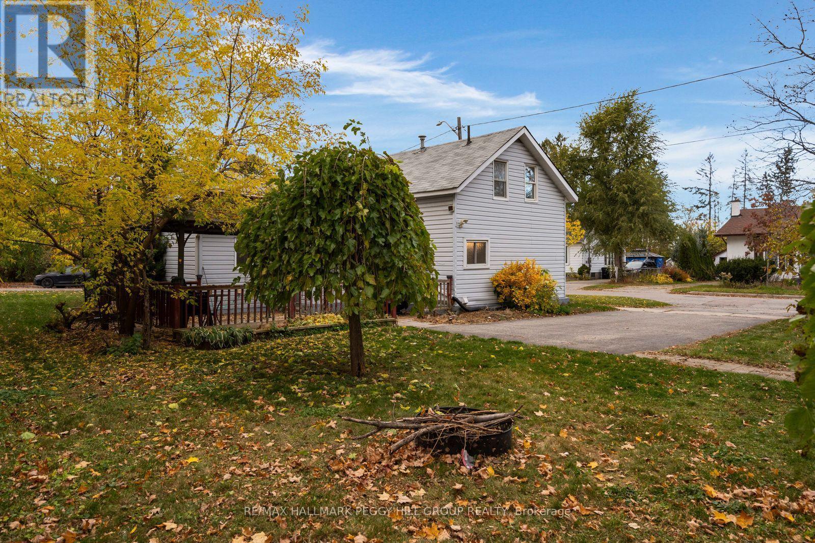 9 Caroline Street, Barrie photo 15