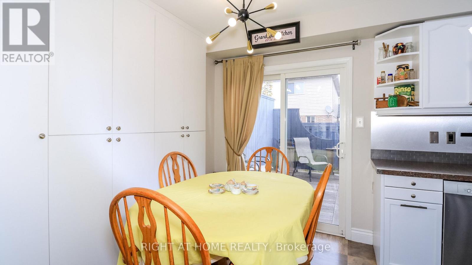 83 Pringle Drive, Barrie photo 4