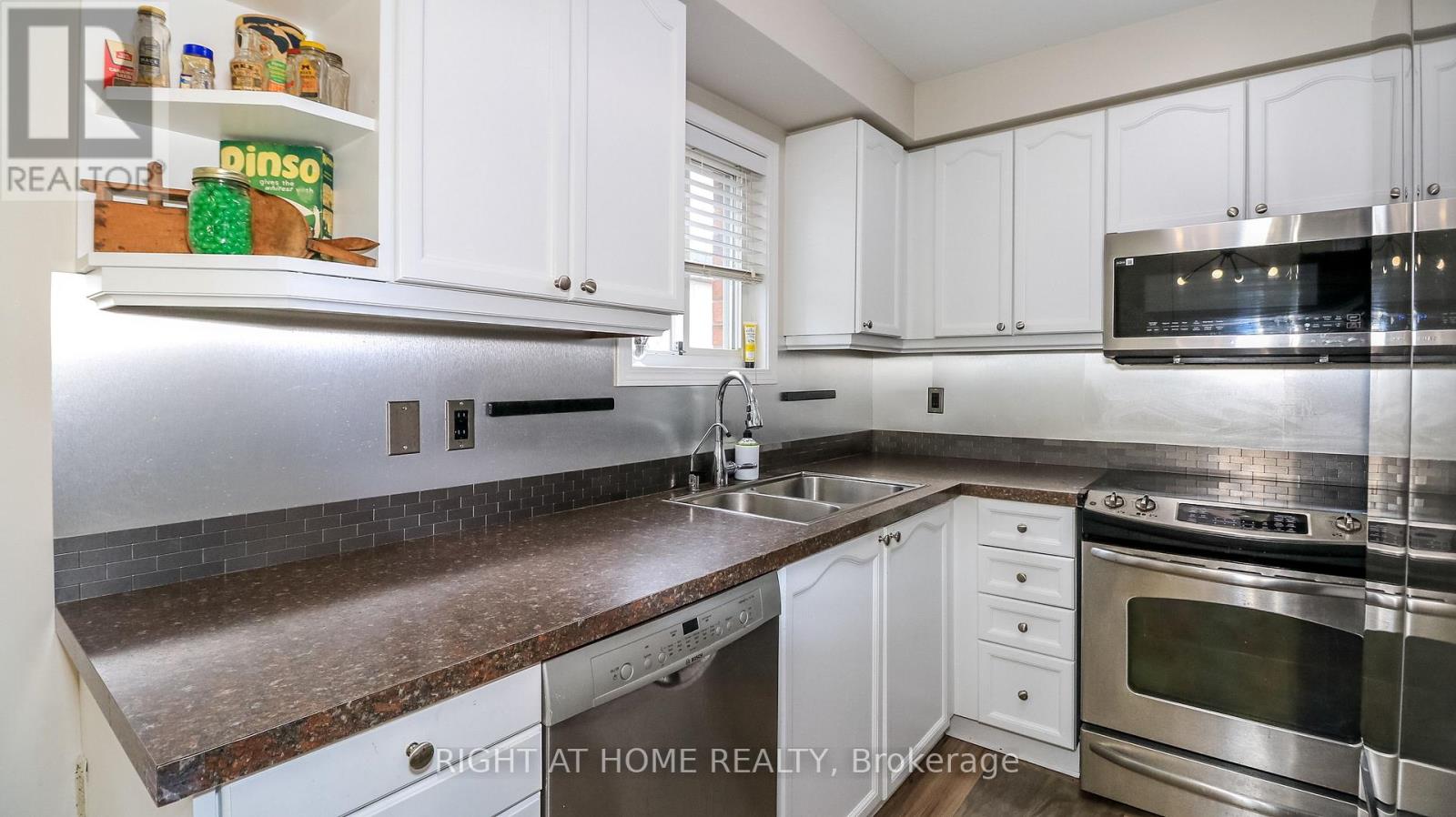 83 Pringle Drive, Barrie photo 5