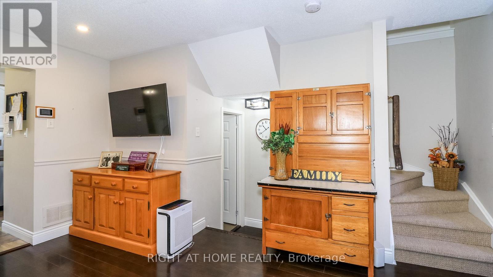 83 Pringle Drive, Barrie photo 7