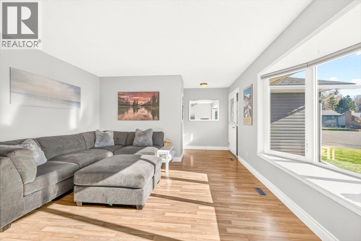 315 Western Larch Crescent, Sparwood