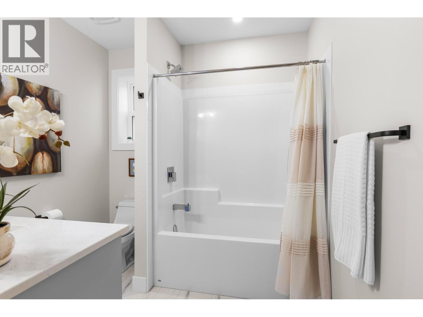 5 777 Denali Drive, Kelowna