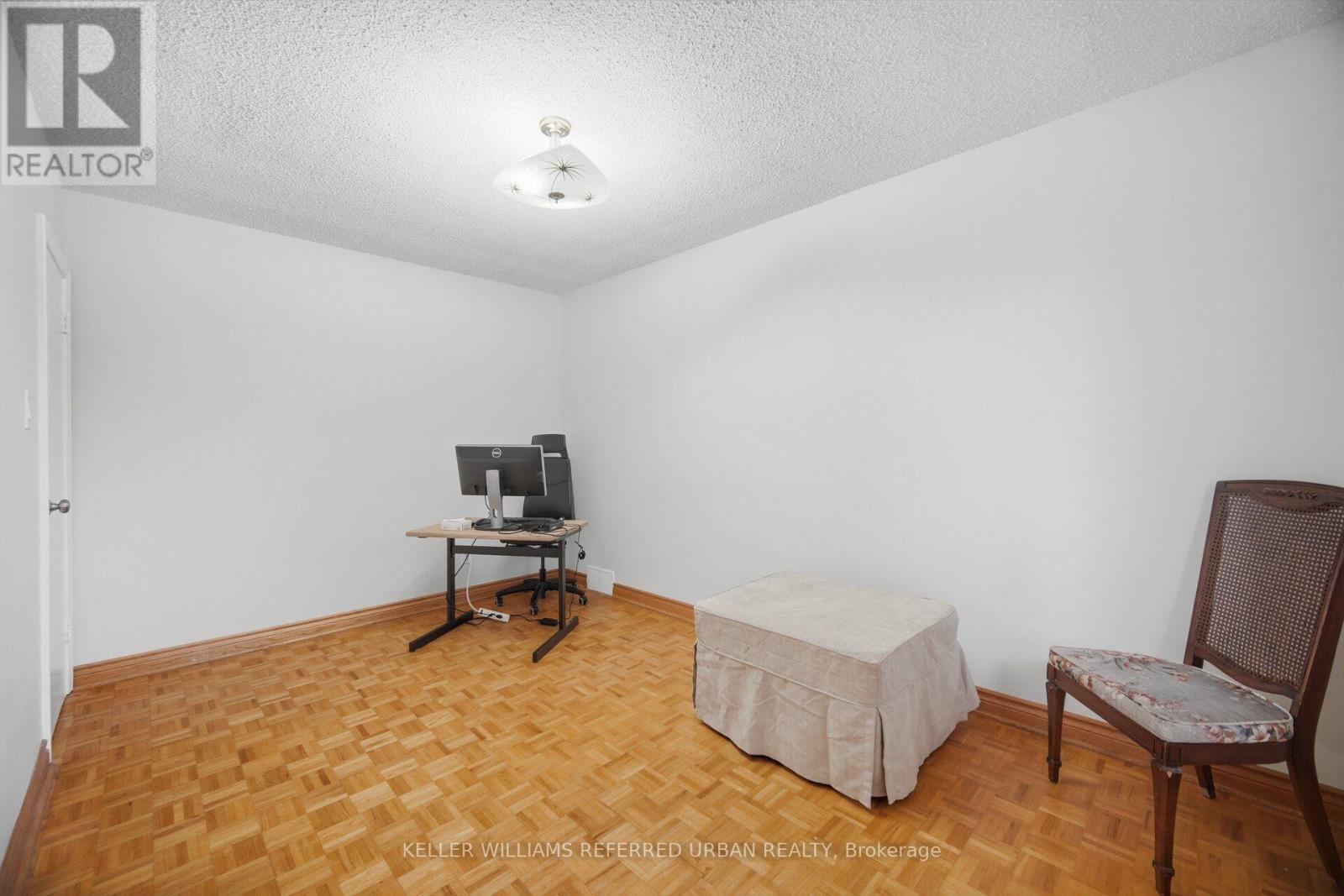 29 BEAUCOURT ROAD - 19