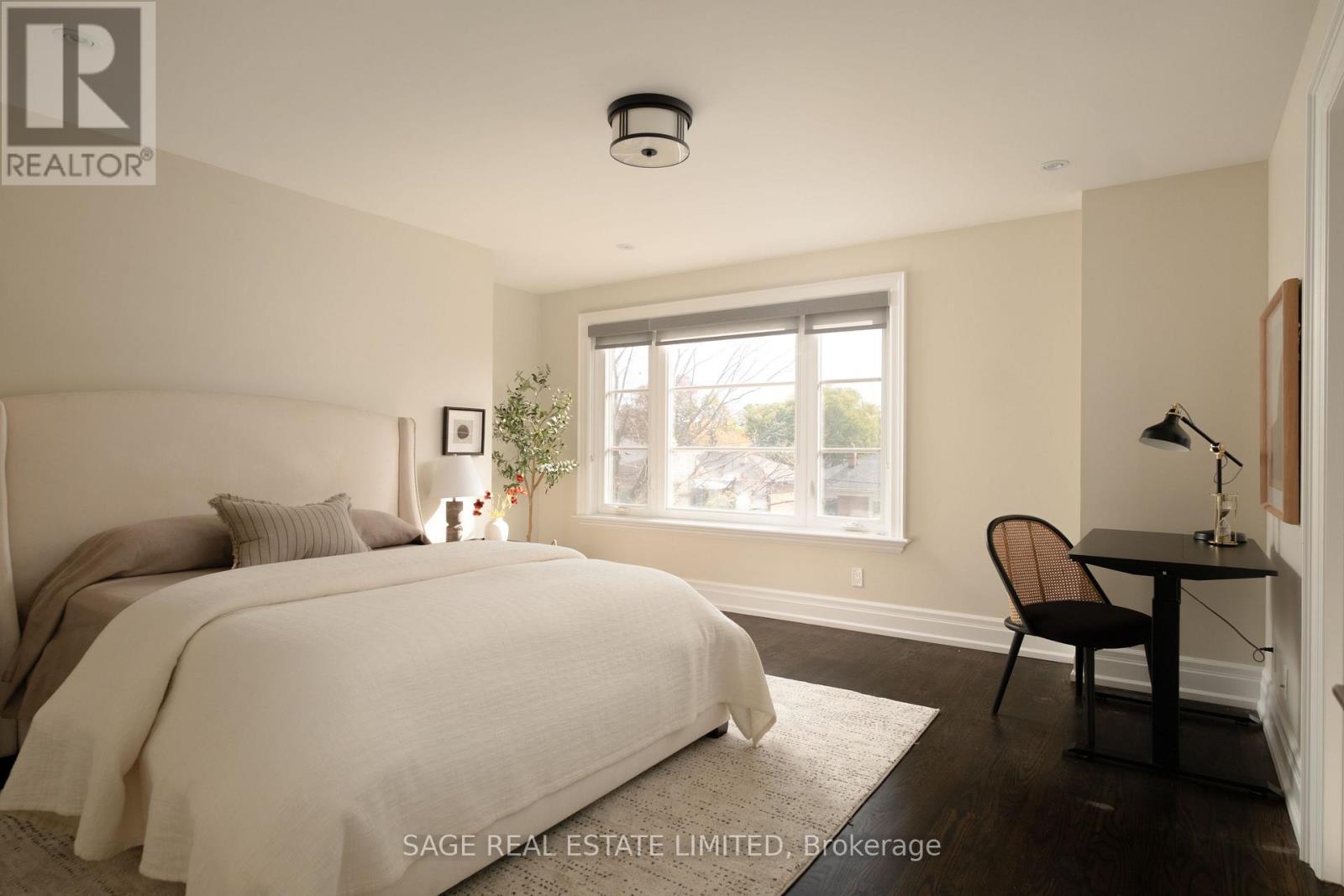 22 LESMAR DRIVE - 32