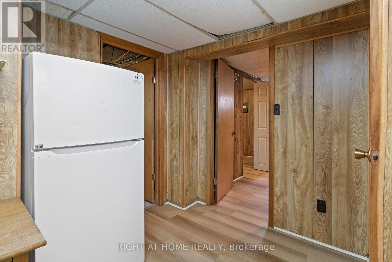 874 GRENOBLE BOULEVARD - 23