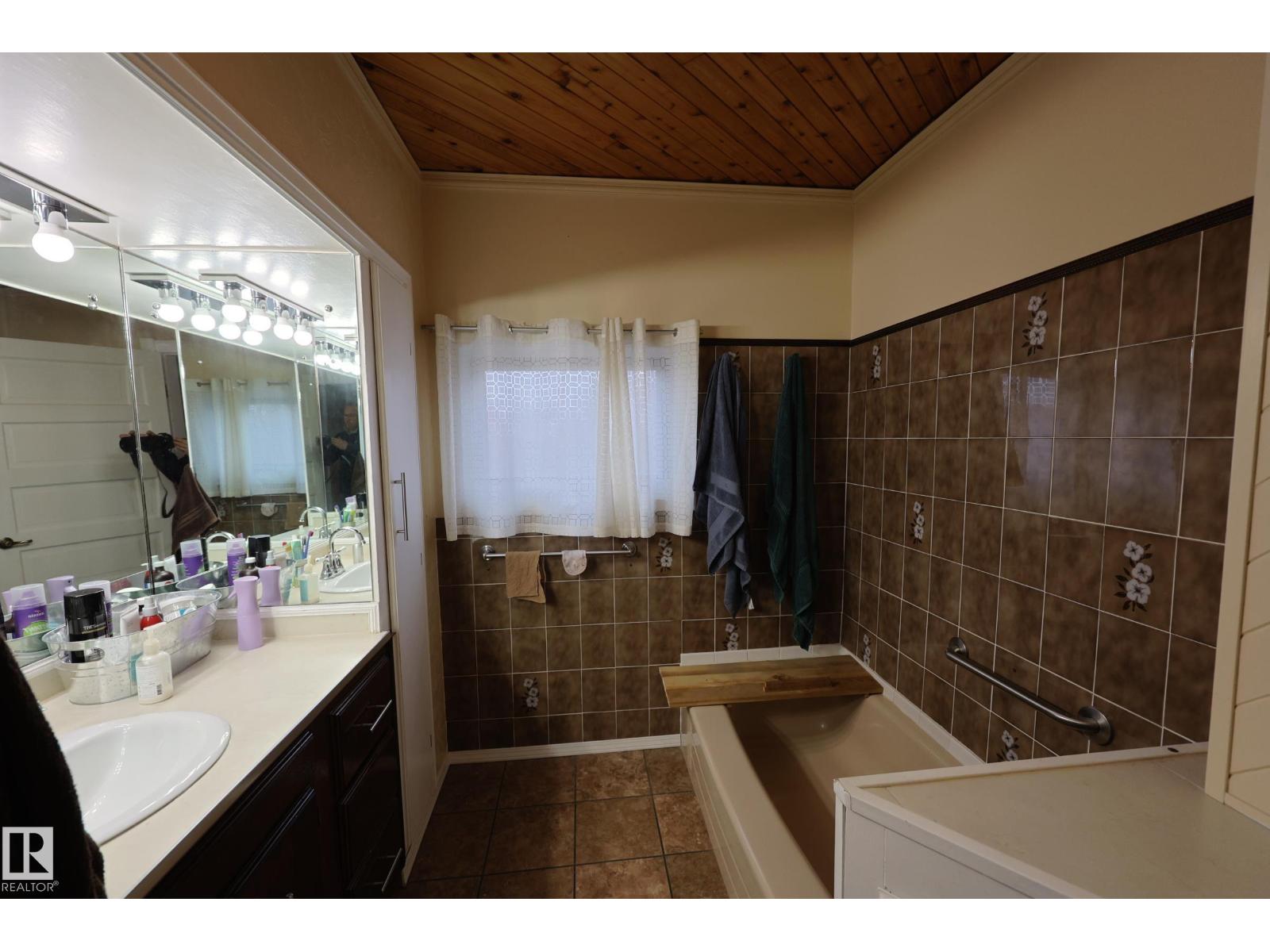 10008 104 ST, Morinville — photo 31