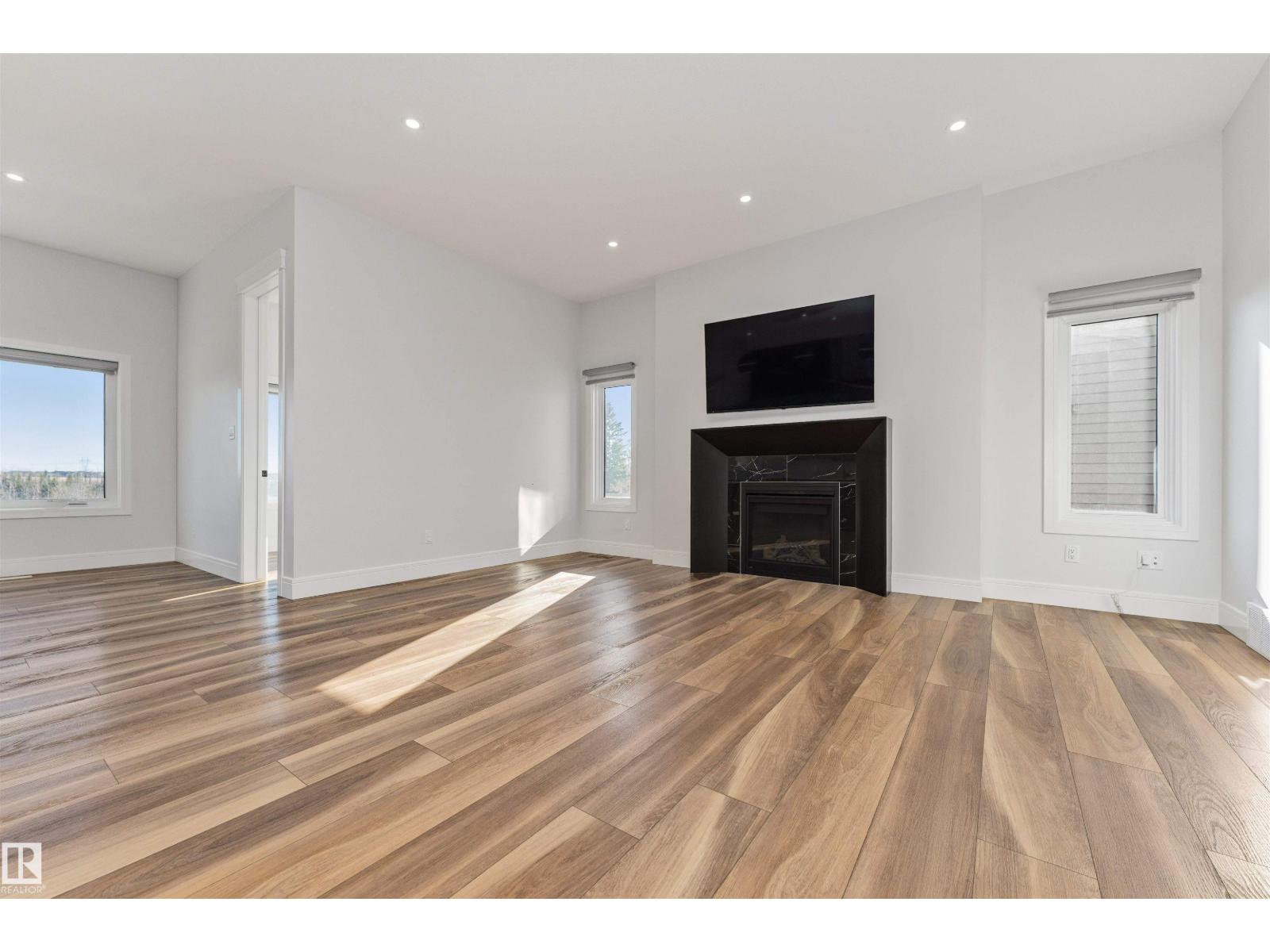 Property photograph 20 for MLS E4514661