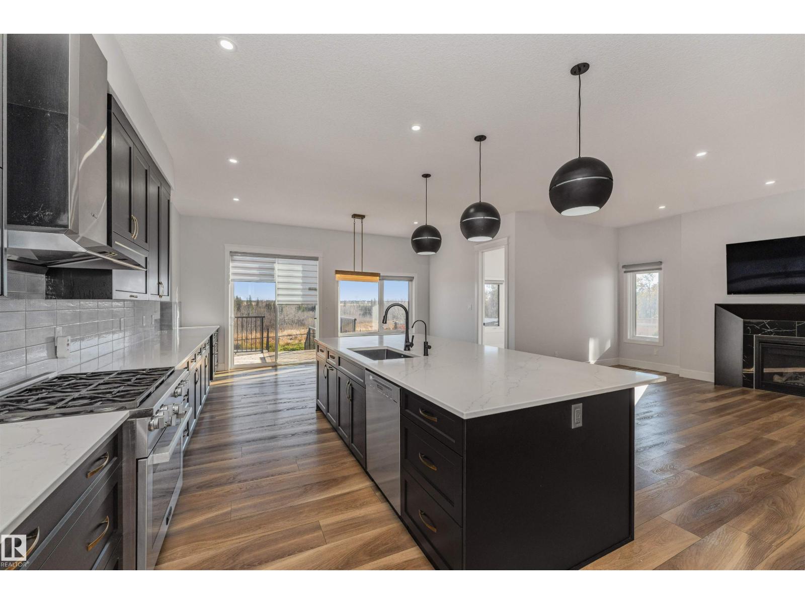 Property photograph 14 for MLS E4514661