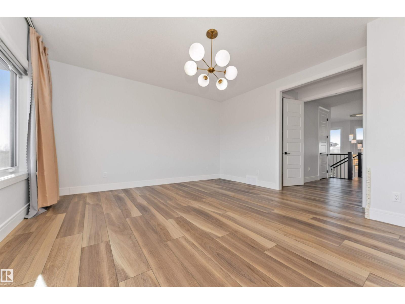 Property photograph 33 for MLS E4514661