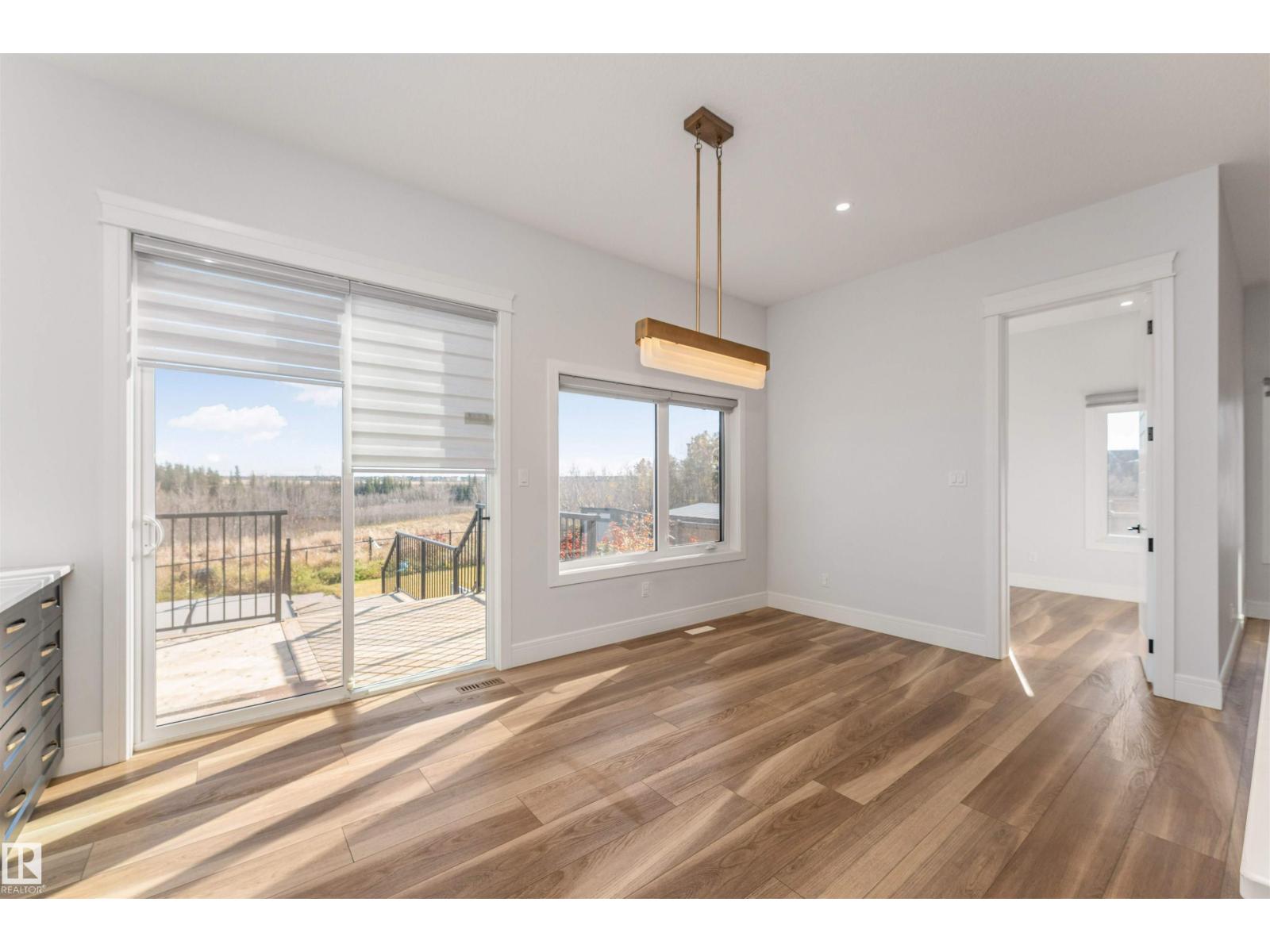 Property photograph 16 for MLS E4514661