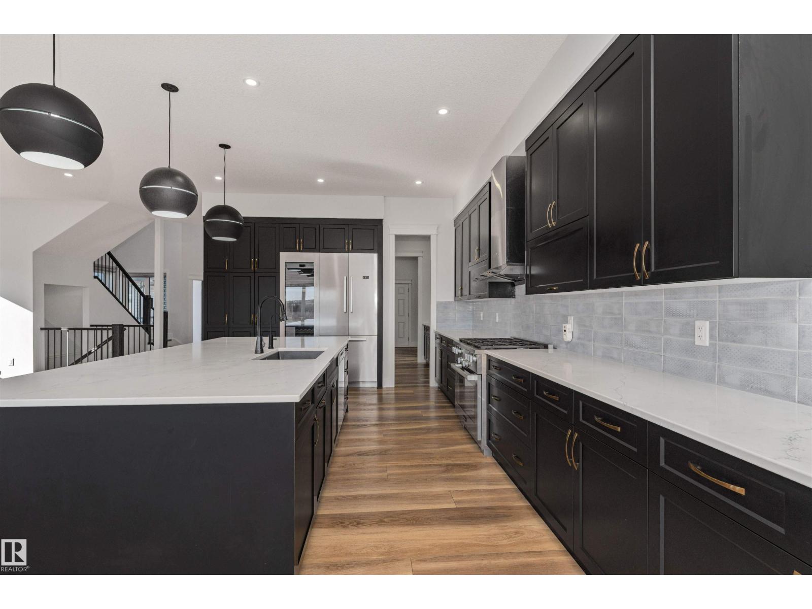 Property photograph 13 for MLS E4514661
