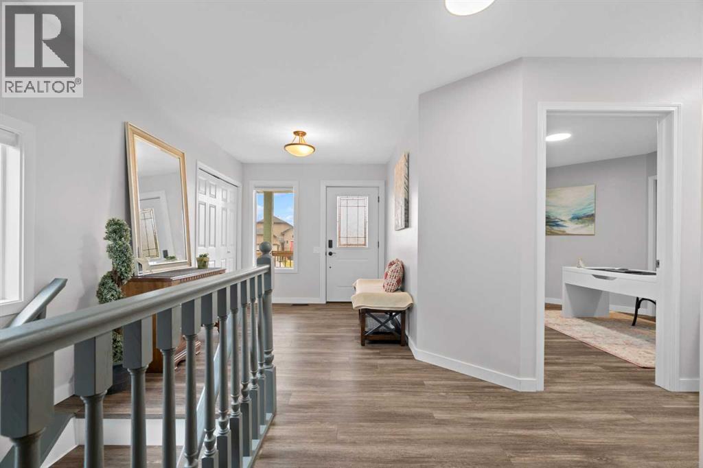 411 Lineham Acres Bay NW, photo 17 of 50