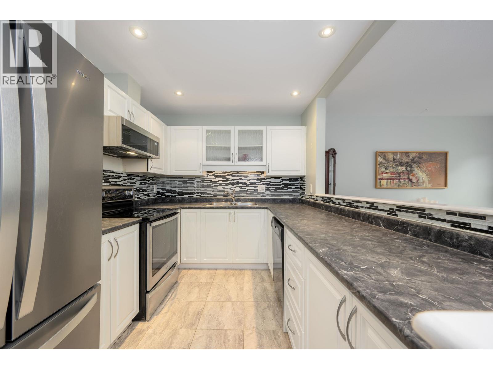 12 229 E 8th Street, North Vancouver — photo 15
