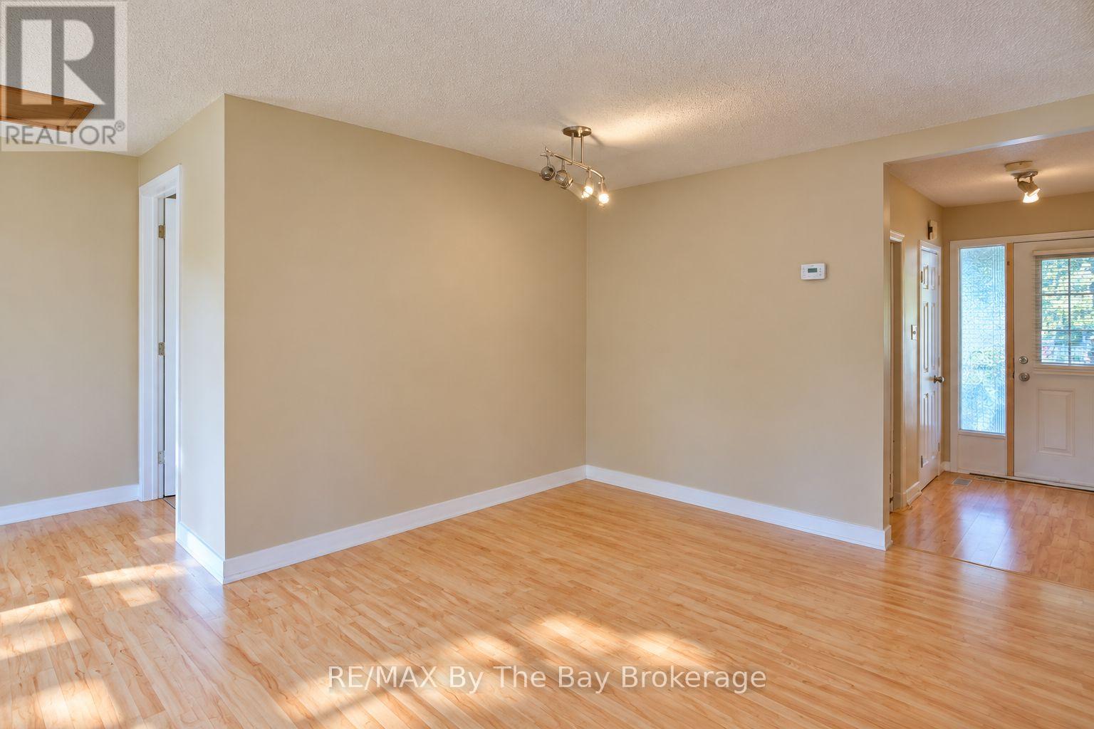 103 Sunnidale Road, Wasaga Beach photo 13