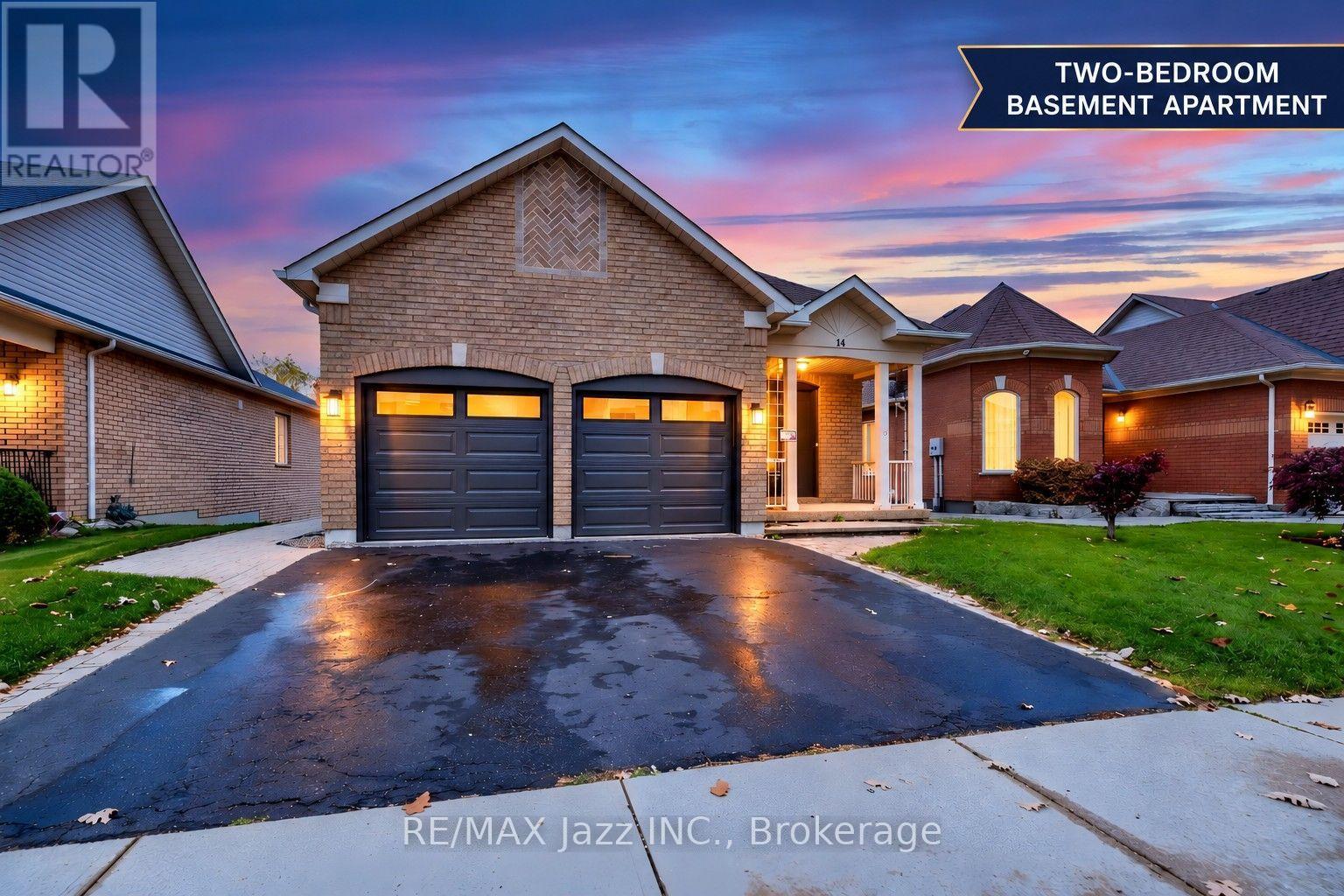 Lower- 14 Arnold Crescent, Whitby, ON photo 1