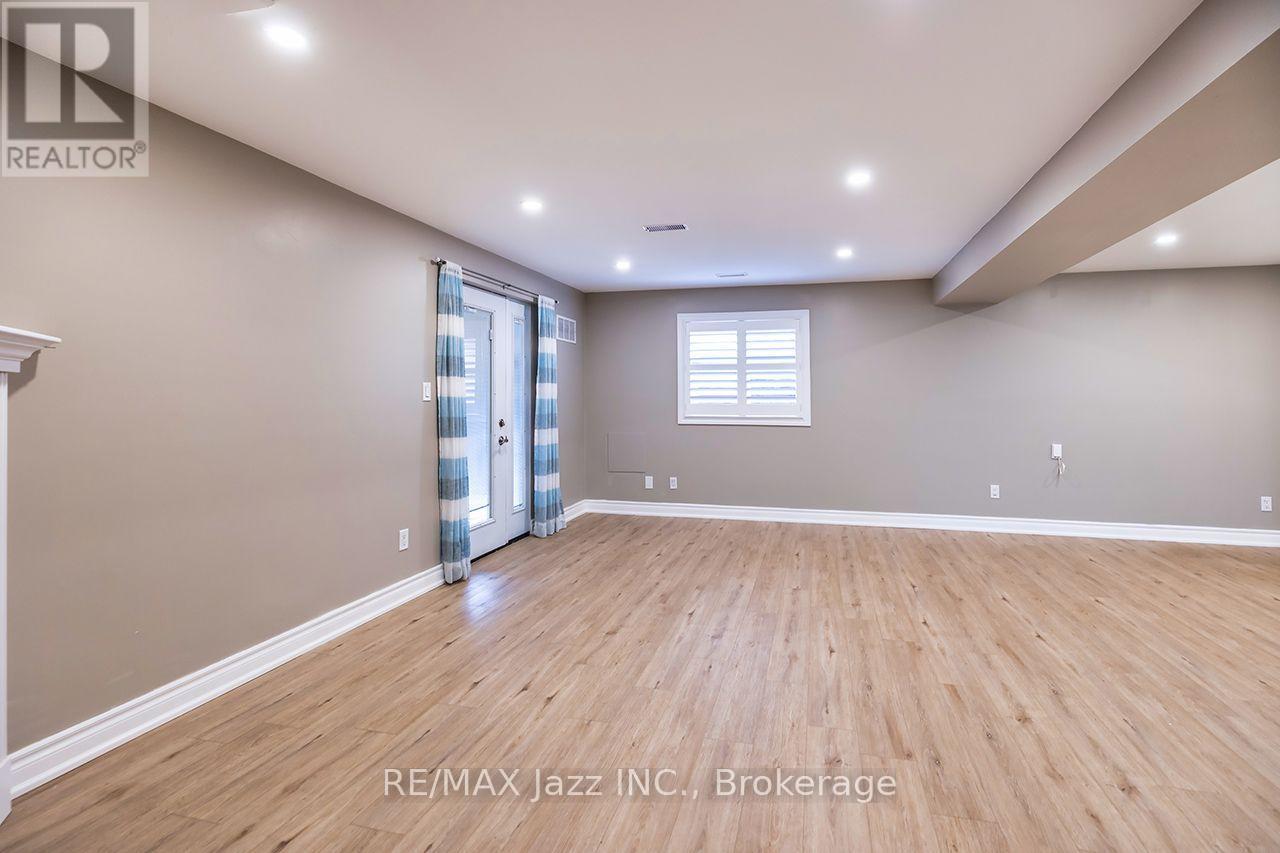 Lower- 14 Arnold Crescent, Whitby, ON photo 14